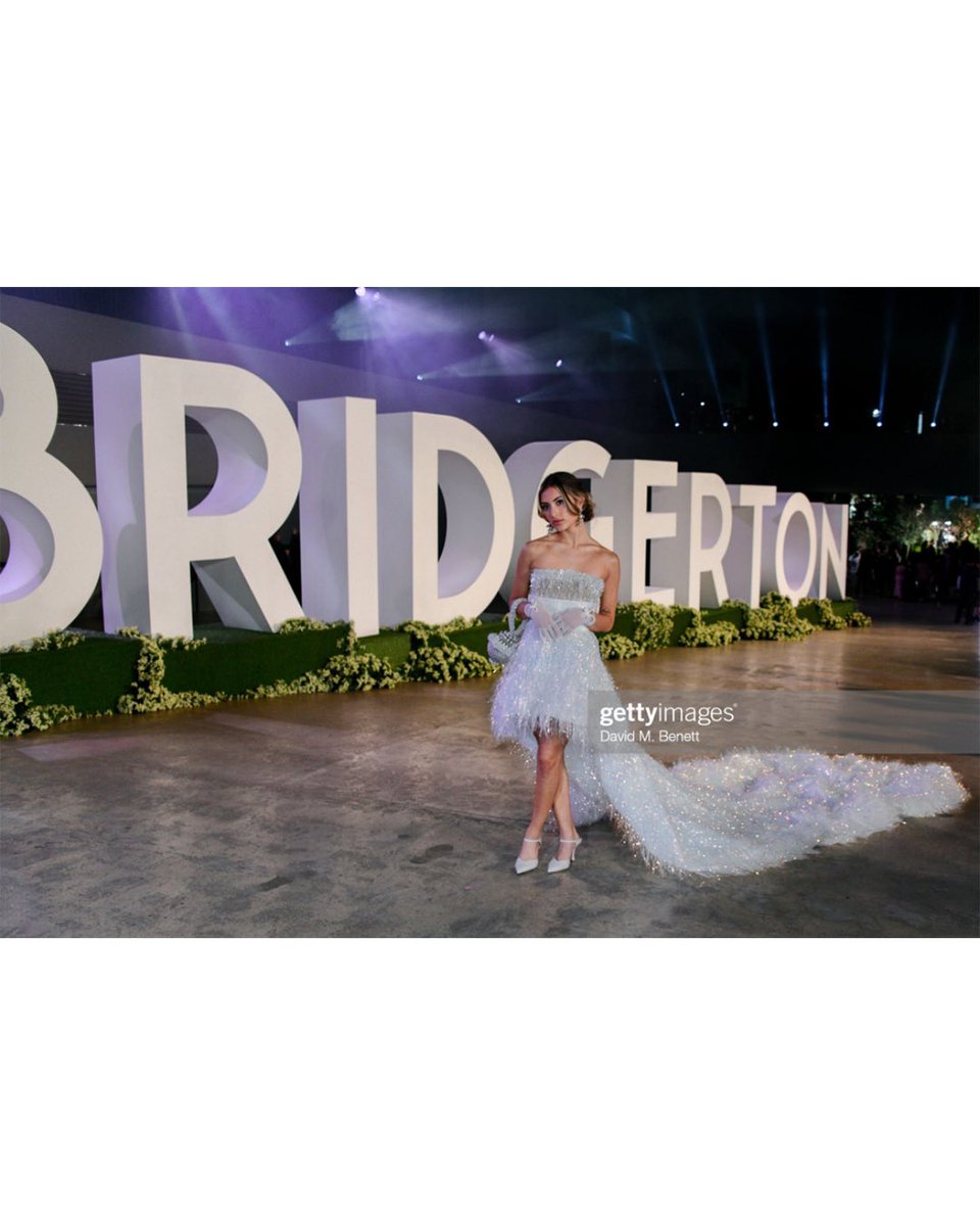 MaeCassidy_'s tweet photo. The diamond of the season ππ€β¨ Stunning Hana Martin wearing our @MaeCassidy_ Simi Pearl clutch to the @bridgerton @netflix Season 2 World Premiere πβ¨ #MaeCassidy #SimiPearl
Styled By: HΓ©loΓ―se Chauveheid
https://t.co/Ixm3q6y95o https://t.co/PWs4ddfNbX