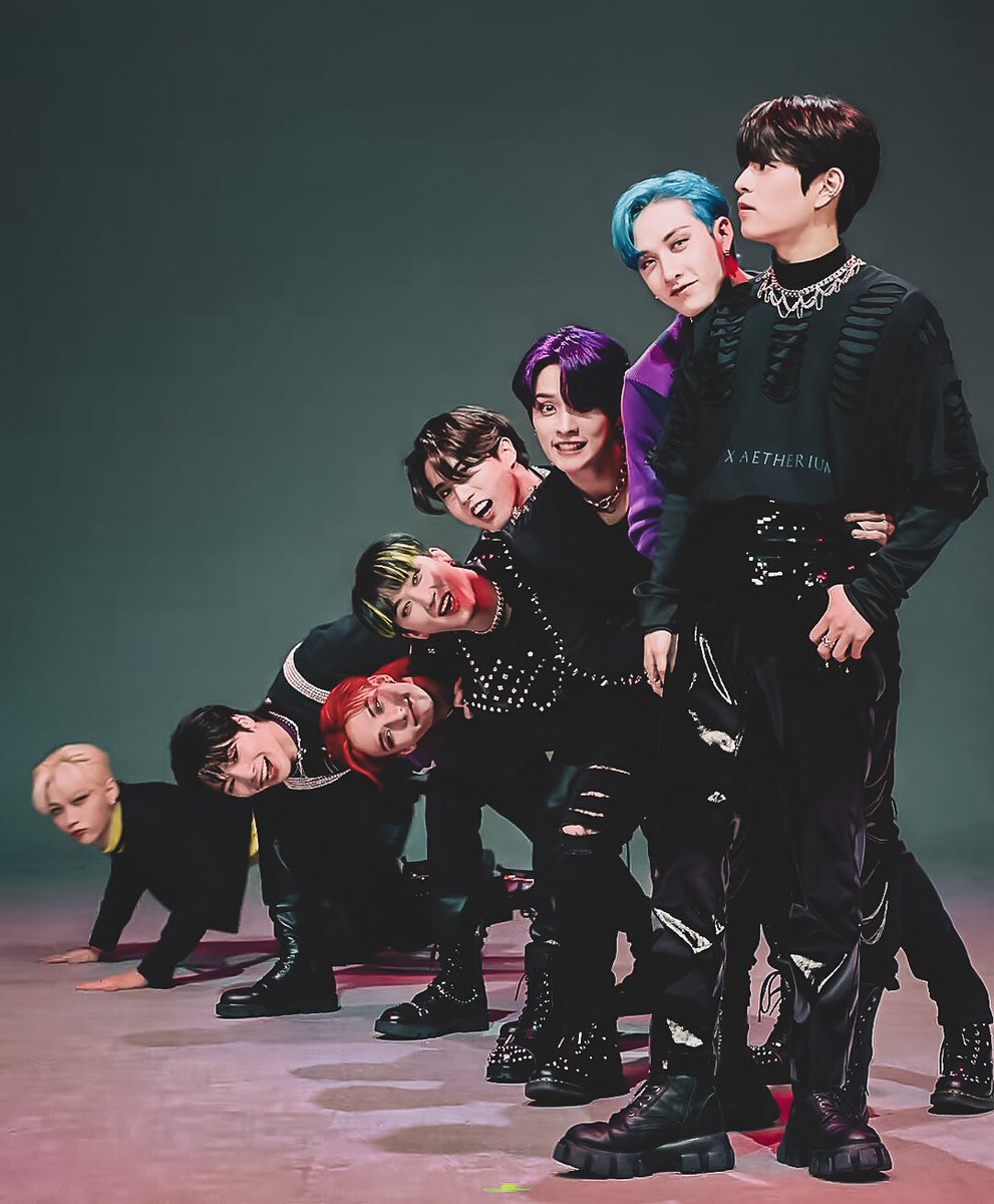 yasmim_bts_'s tweet photo. feliz 4 anos @Stray_Kids !! ❤
  é tão gratificante ver como vocês cresceram profissionalmente como artistas! vocês são incríveis, estou tão orgulhosa de vocês! fico feliz demais por ter tido a oportunidade de acompanhar vocês desde o debut até hoje:((
#StrayKids4thAnniversary https://t.co/81TYBE9Y8E