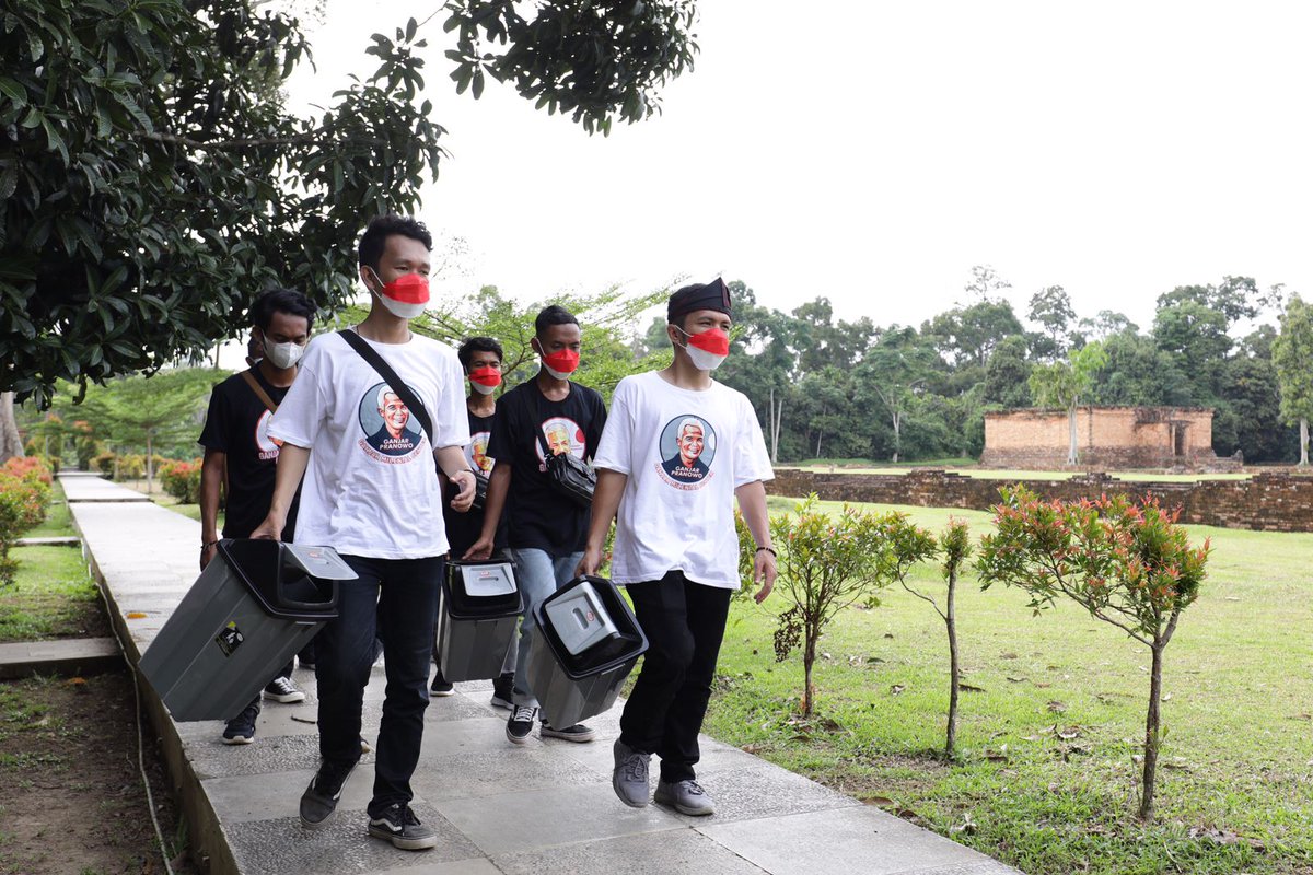 riyanzz8's tweet photo. Semangat warga kota jambi untuk ayahh ganjar
#ganjarmilenialcenter
@kumparan https://t.co/E3G2s0TxWe