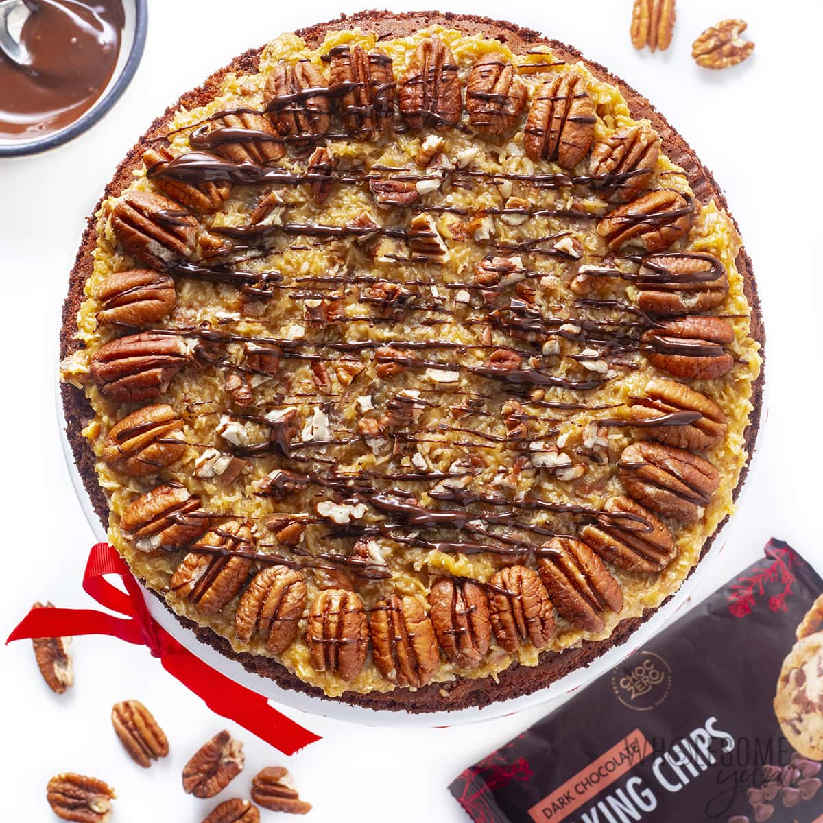 #Facts: You can make German chocolate cake totally sugar free, thanks to mouthwatering <a href="/CHOCZERO/">ChocZero</a> dark chocolate chips 😍 Full recipe 👉👉 wholesomeyum.com/keto-german-ch…