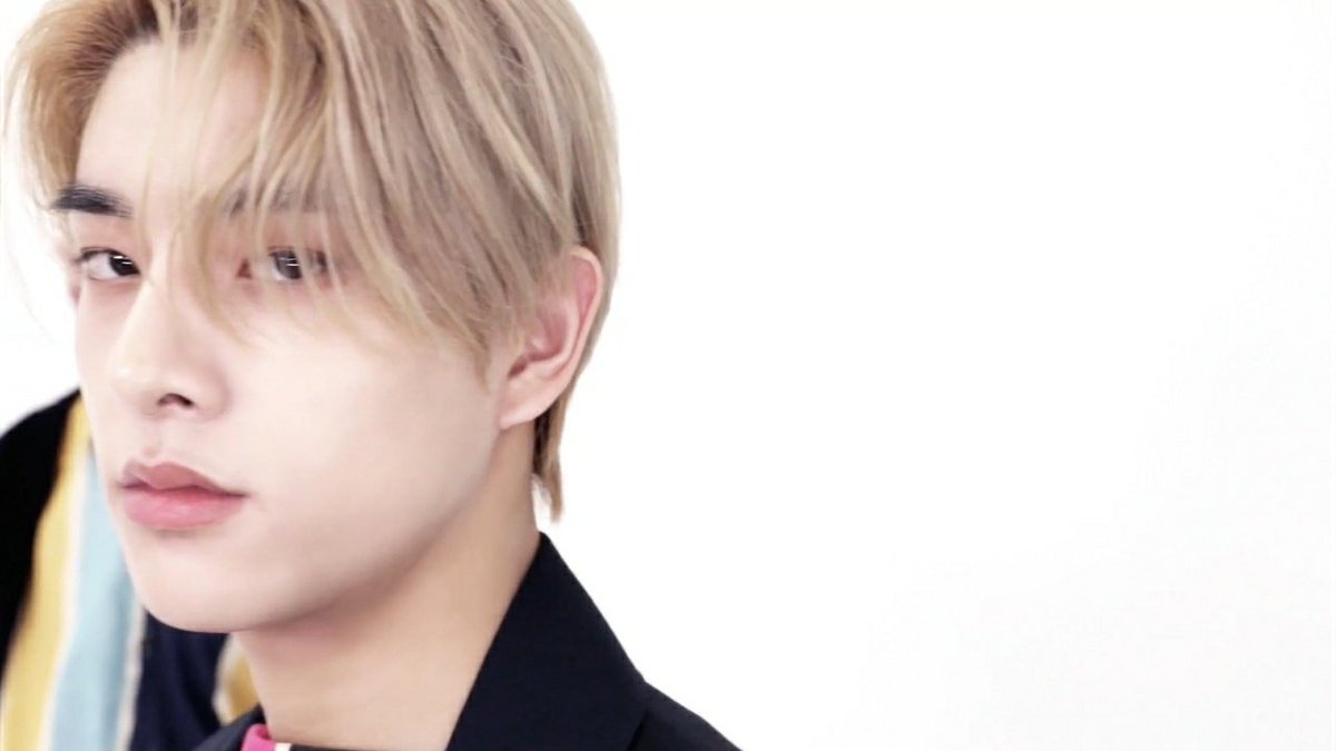 JS021115's tweet photo. 학 🔇🔈🔉🔊 사랑한다아아아 https://t.co/LFEIozNZ26