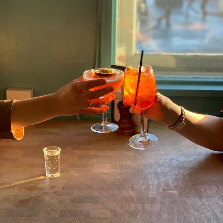 Feeling thirsty and enjoying the spring sunny weather?🌞
Join us for our 2 for £12 cocktails all evening! On top of that live music from 8pm 🍸🎙️🎶