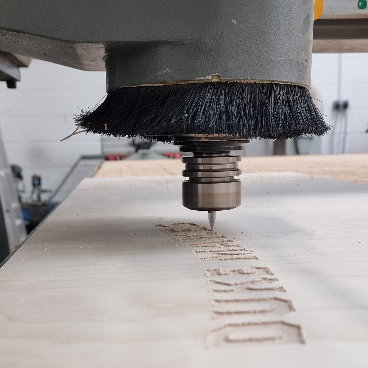 DukeMakes's tweet photo. This is not any old #lightbox, this is a Duke Makes lightbox. 

The #RunCNC #VinylRichie #Motherfrickinlaser were all used in the process of making this lightGANZA, showing just how great it is when you bring all the family together to make things happen! 👏🏽 https://t.co/Tc2mcSoTrb