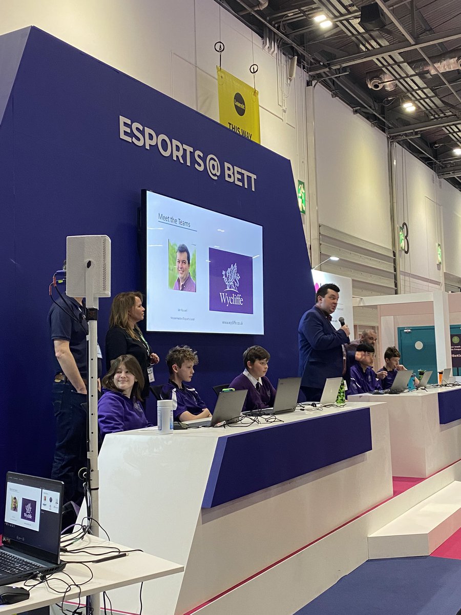 nurfaden18's tweet photo. We’re at @ExCeLLondon for #Bett2022 today! Visiting stands, attending seminars. What a great show! #edtech #teachforall #minecraft #apple #AppleEDUchat #BettAwards2022 #computing #bettshow https://t.co/cw3NnudzPi