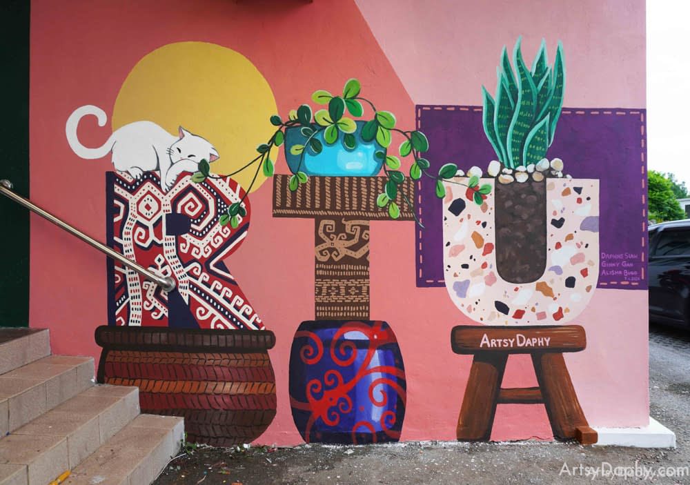 daphnesiaw's tweet photo. Art back in Kuching, Sarawak in the General Hospital. One of my favourites! #mural #muralmalaysia #art https://t.co/IJCPOzaPOc
