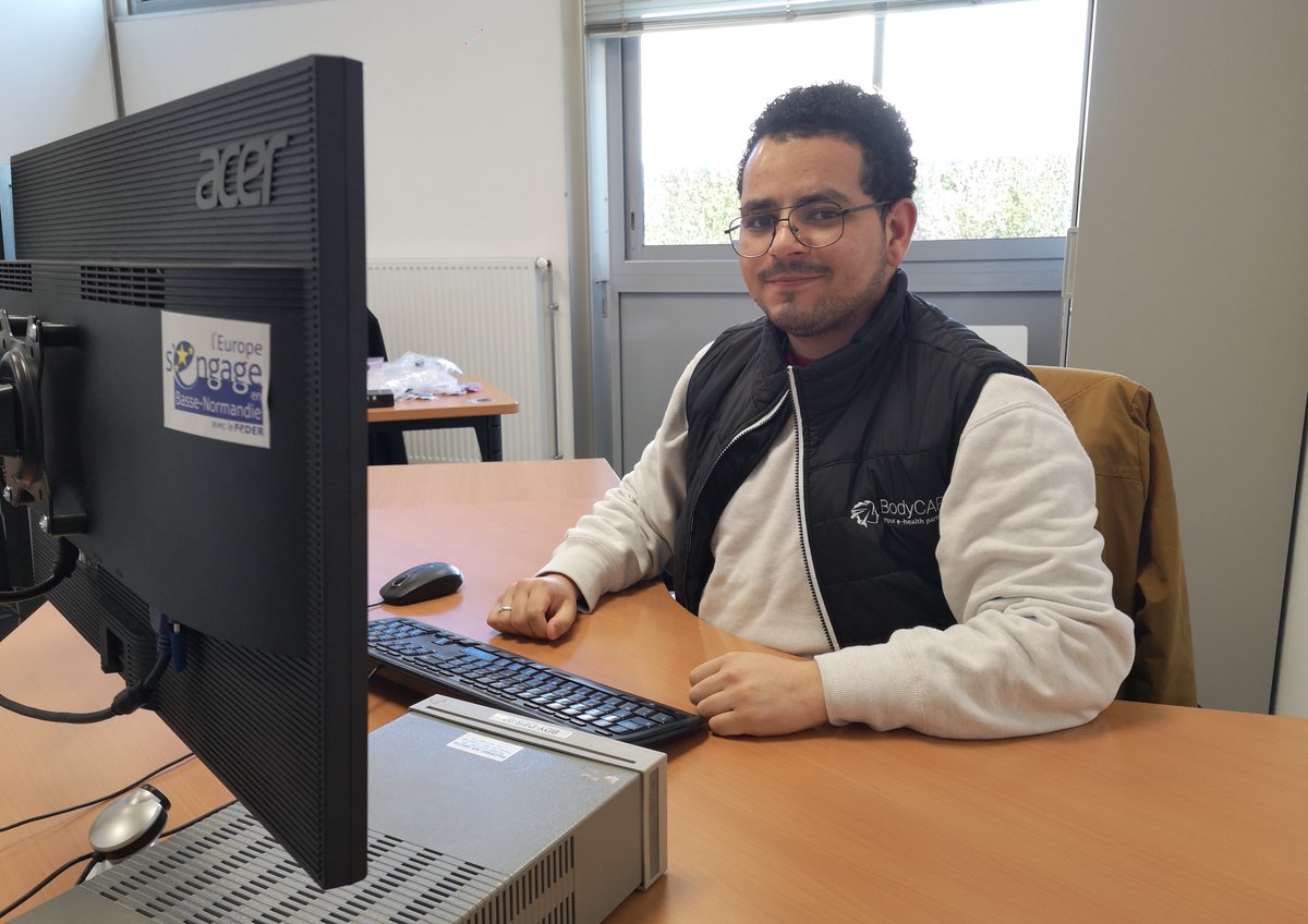 BodyCap's tweet photo. [CORPORATE👔]

The BodyCAP team is growing!

Anderson is student at @ENSICAEN - Ecole Nationale Supérieure d'Ingénieurs de Caen ‍🎓💼 (National School of Engineers of Caen) and coming from Brazil. He is working on our future devices!
Welcome in our team! ‍

#internship #BodyCAP https://t.co/GfDfCxmK77