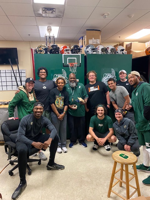 CharlotteEquip's tweet photo. BUCKET LIST ITEM #28- Get lunch for someone in the building to show our appreciation✅ Cant thank this guy enough for all he does for us. Dez who works with our building services crew is always bringing positivity and energy every day. Big thanks for all you do. https://t.co/LFrpUXpDmB