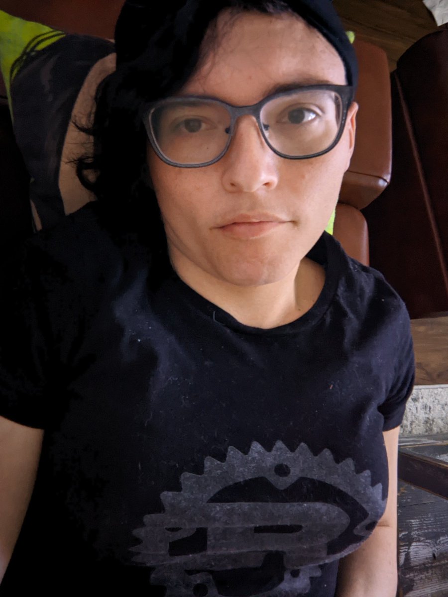 samwichrobot's tweet image. Surgery recovery has my sleep schedule all out of whack... 6am is too early!