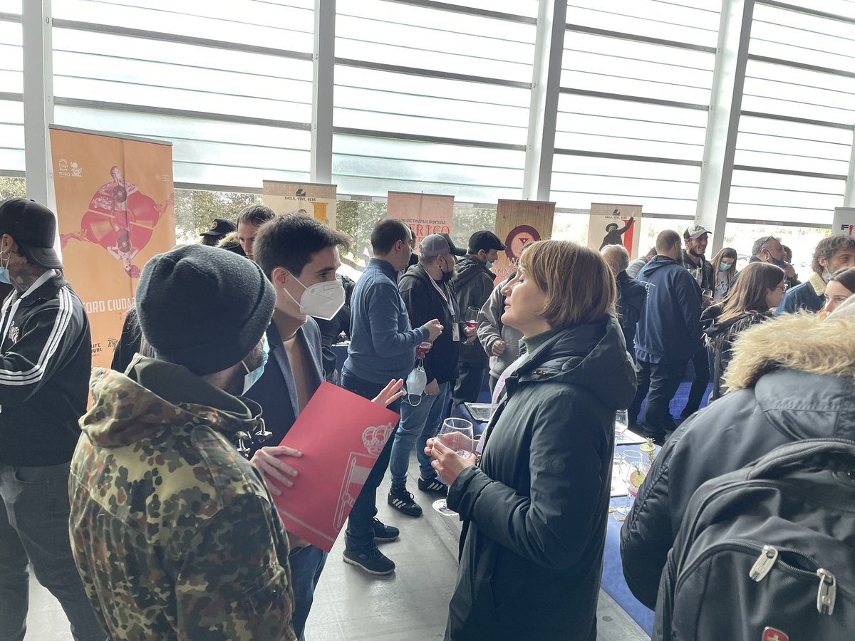 Comencen les jornades pro de la <a href="/FhlimOficial/">FHLIM</a> amb debats sobre les polítiques públiques destinades al desenvolupament de la indústria musical! 4 dies d’intensa activitat musical!