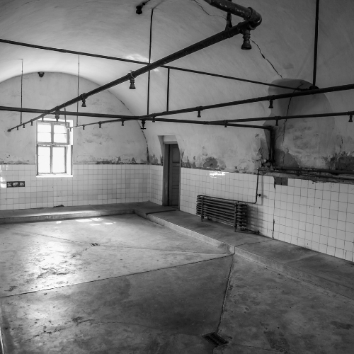 thealcatrazinc's tweet photo. #AlCapone received permission to spend time practicing his banjo in the shower room.

Years later, A park ranger and many others who were not familiar with the #history of the #prison claimed to hear banjo music coming from the showers...

Unfinished business Mr. Capone? https://t.co/kcM9o0pcHz