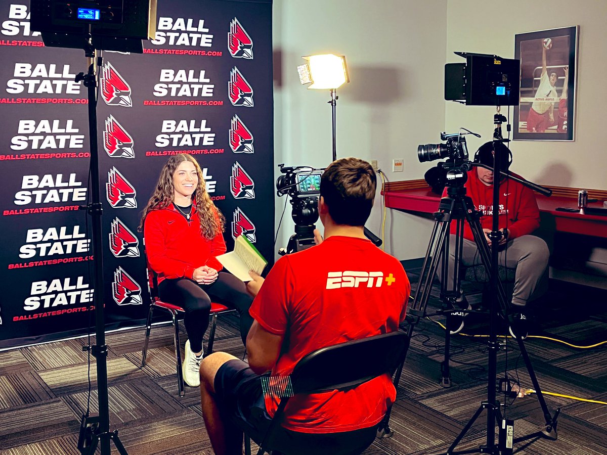 BallStateSB's tweet photo. On location w/@remington__ross &amp; @bsusportslink 

Another great story coming your way soon…

#ChirpChirp | #WeFly https://t.co/dbRf4ycjxb