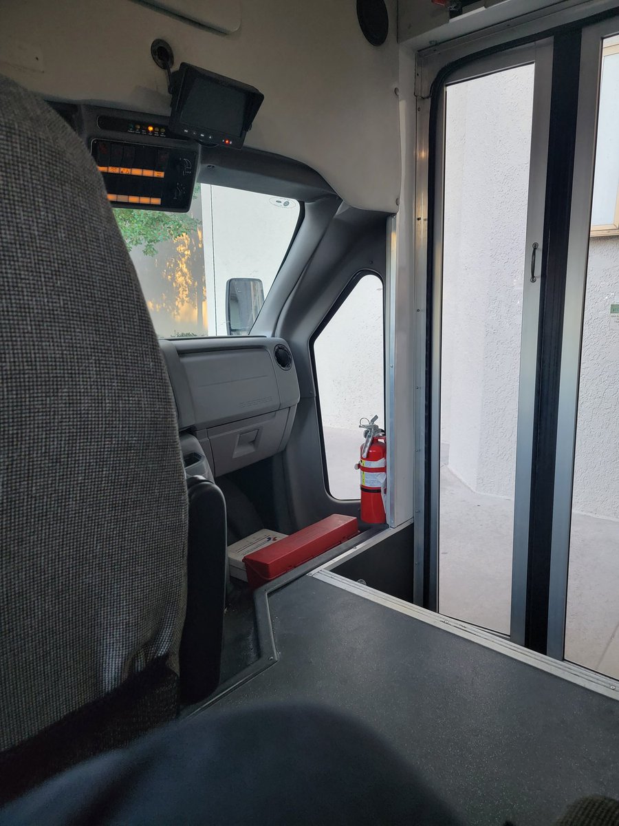 peter_adderton's tweet image. Shuttle to airport #startupmode can&apos;t expect your team to boot strap if you are not prepared too...😀