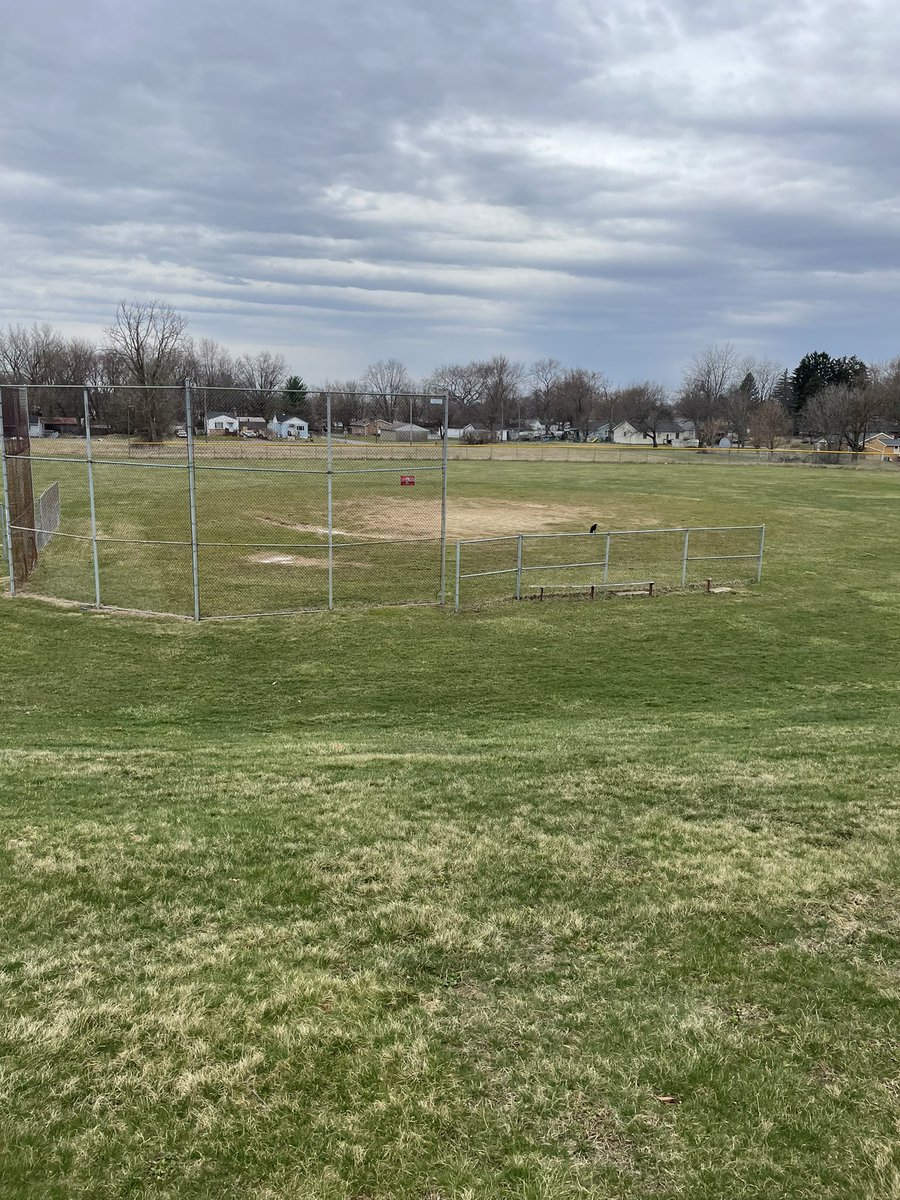 ComplexesCanton's tweet photo. Harmont #2. Looks like it’s been a while since ball was played here. #NE #Harmont https://t.co/UsJGqPegOl