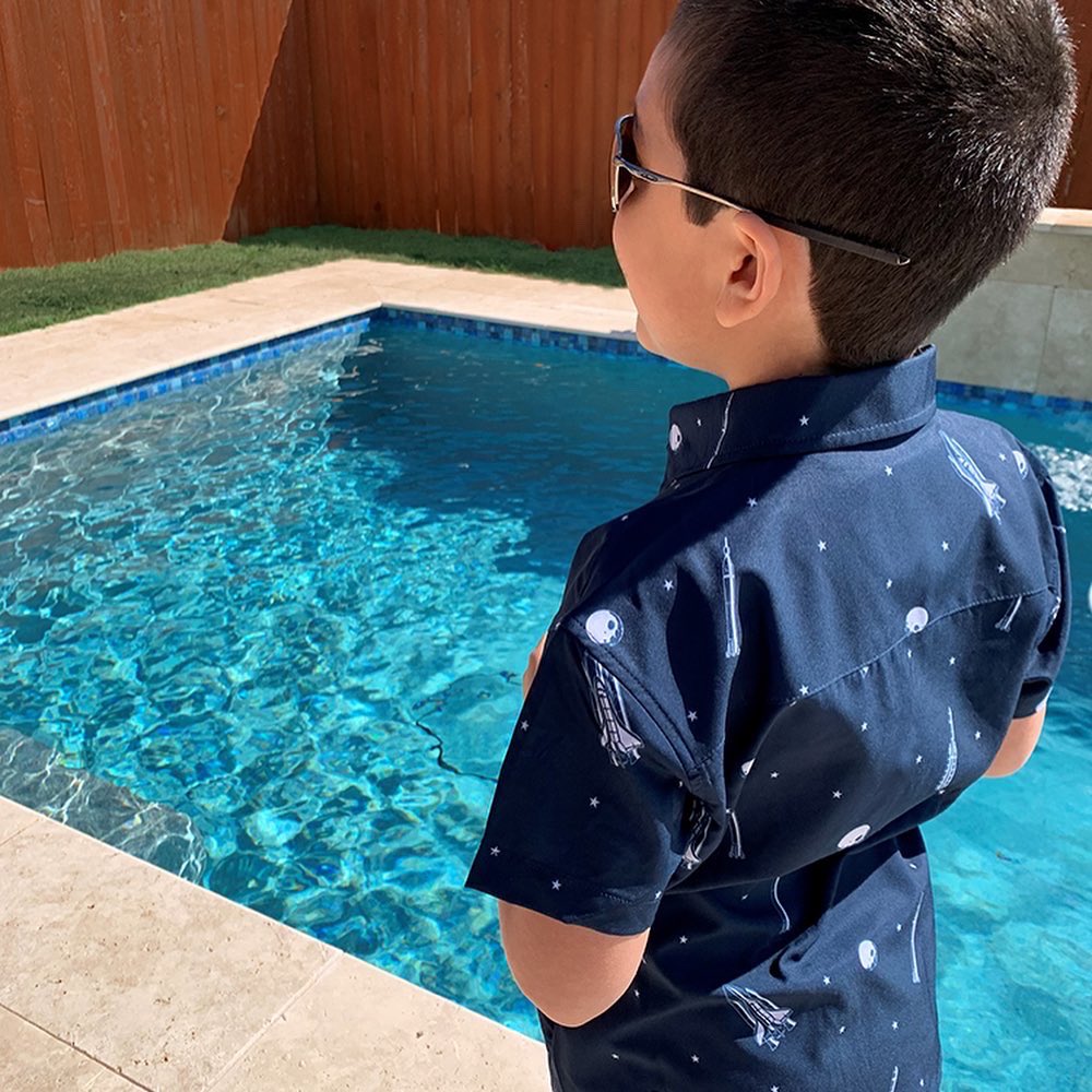 7StrongBrand's tweet photo. 3...2...1...0...Ignition.... and 'Liftoff'! 🚀

As you take that one small step (to style) in your adult button down, your little co-pilot can join and with a bold (albeit smaller) step in their (inter)stellar youth version!  

Liftoff lands 12 CST (1PM EST) at 7-Strong. com! 💪🏽 https://t.co/sUtEtGqbfF