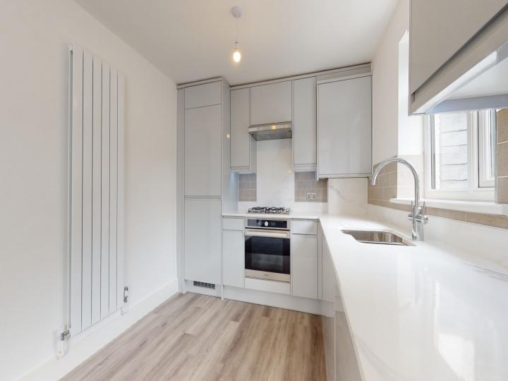 WeCanProperties's tweet photo. 2 Bed Detached house, 0; £400,000 Freehold, Carmichael Road, London, SE25 5LX, contact 020 3890 6464 for info. https://t.co/y6sHf92Aeh