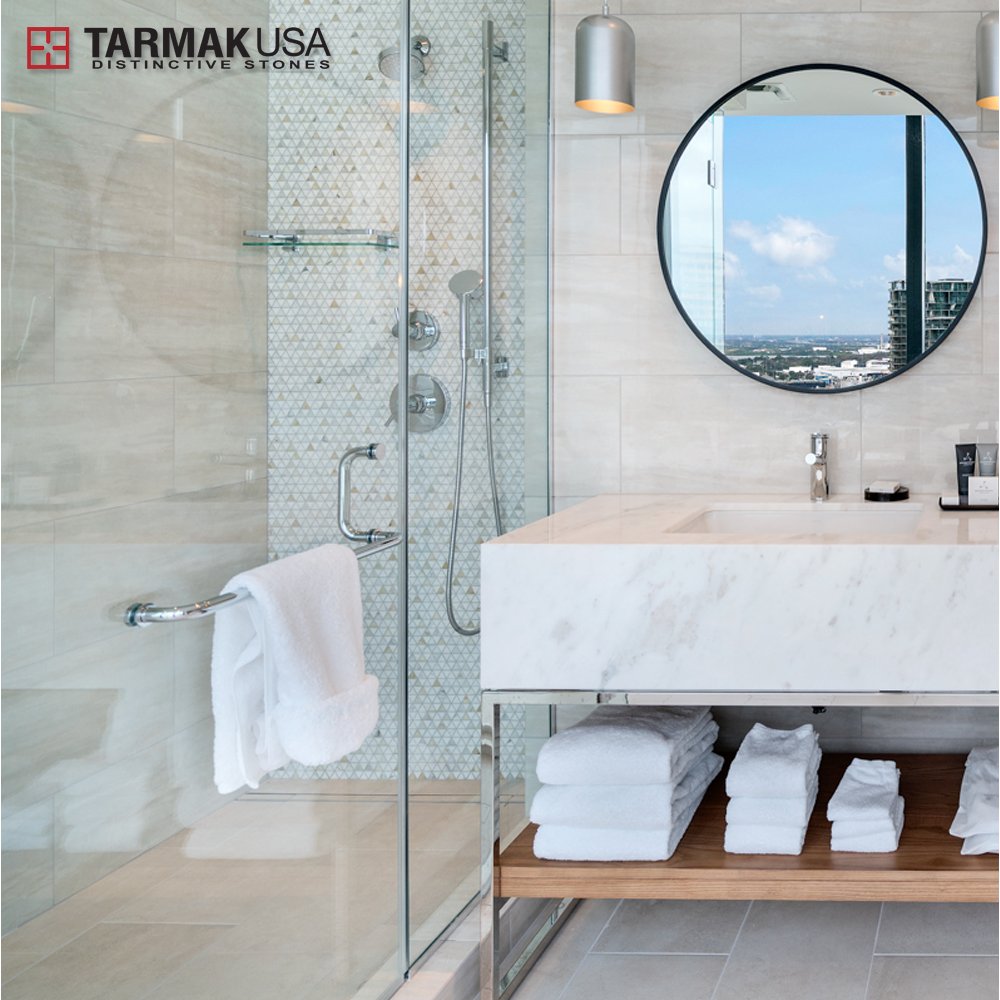 tarmakusa's tweet photo. Next time you visit the JW Marriott Tampa on Water Street take notice of our stunning mosaics! It's modern luxury with sophisticated energy. #tarmakusa #mosics #walltiles #kitchendesign #kitchenremodeling #interiordesign #diamantesmosaics #WaterStreetTampa https://t.co/X1gLOBi3A6