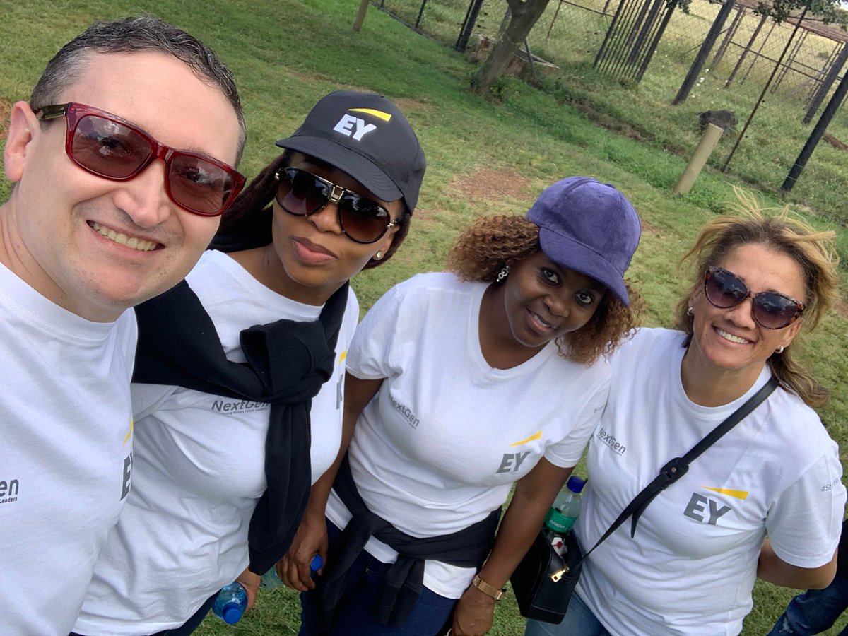 ValMorapedi's tweet photo. #EYRipples #NextGen ☆JHB leaders excursion☆ https://t.co/QabMpJ4IGy