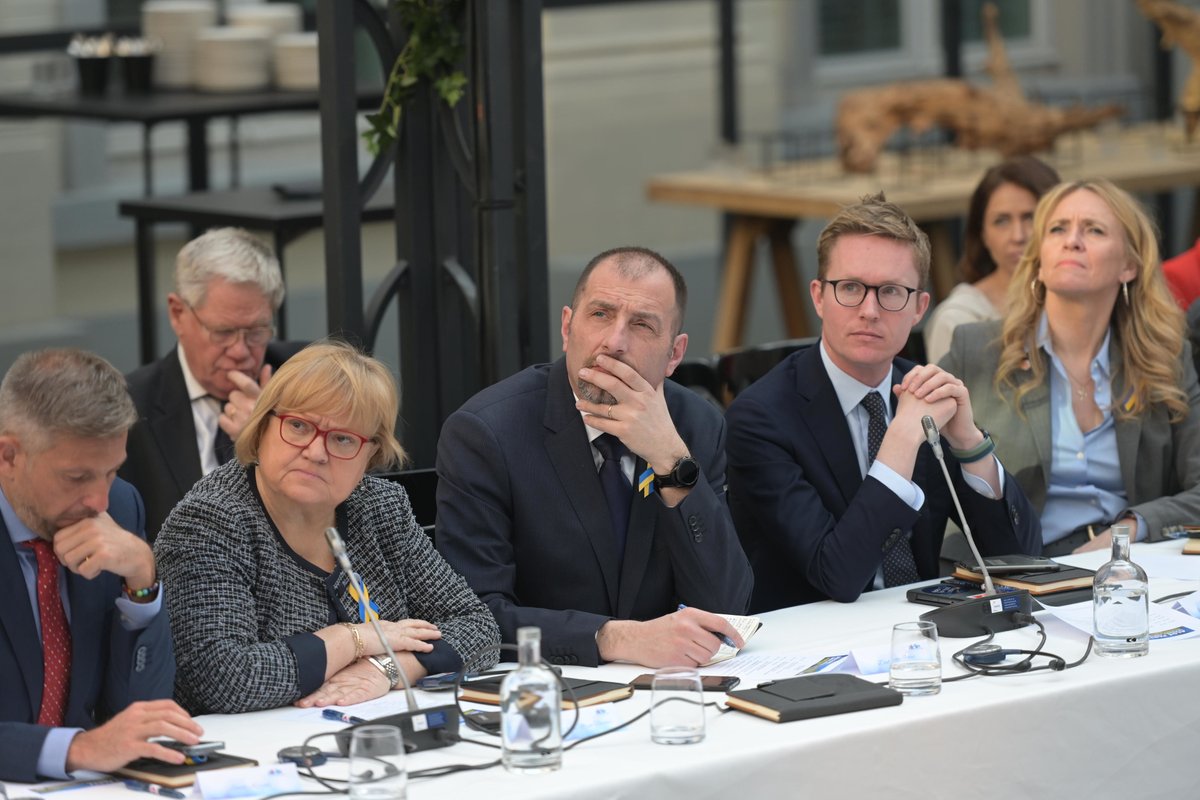 IDS-DDI (@idsddi) on Twitter photo Na sastanku lidera <a href="/ALDEParty/">ALDE Party</a> u #Bruxelles raspravljali smo o pomoći 🇺🇦. Temeljne vrijednosti iza kojih stojimo – sloboda, sigurnost i mir, danas su s ratom u #Ukraine na velikom testu.
Moramo biti snažni i ujedinjeni u pomoći Ukrajini i njenim državljanima!💚
#UkraineWar Na sastanku lidera <a href="/ALDEParty/">ALDE Party</a> u #Bruxelles raspravljali smo o pomoći 🇺🇦. Temeljne vrijednosti iza kojih stojimo – sloboda, sigurnost i mir, danas su s ratom u #Ukraine na velikom testu.
Moramo biti snažni i ujedinjeni u pomoći Ukrajini i njenim državljanima!💚
#UkraineWar