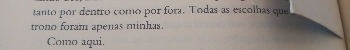 Nath_Autora's tweet photo. Para o fandon de A Rainha Vermelha que ainda quer culpar a Elara por exatamente TUDO que o Maeven fez. https://t.co/4yBjo0YrU5