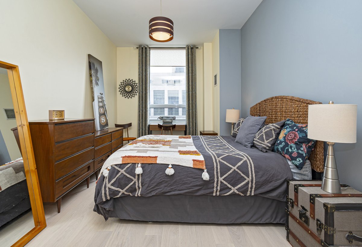 🌃A Forest Hill condo apartment with 10’ ceilings and loft-like feel. 

johnstonanddaniel.com/property/64-C5…

#home #realestate #toronto