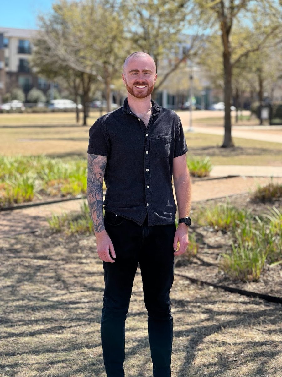 Time to introduce myself and my plans for Twitter.

Growing up I always struggled with my weight and eating habits. Before school I loved eating poptarts &amp; cereal. After school, I had two Dr. Peppers or Vanilla Coke calling my name with a bag of cheetos.