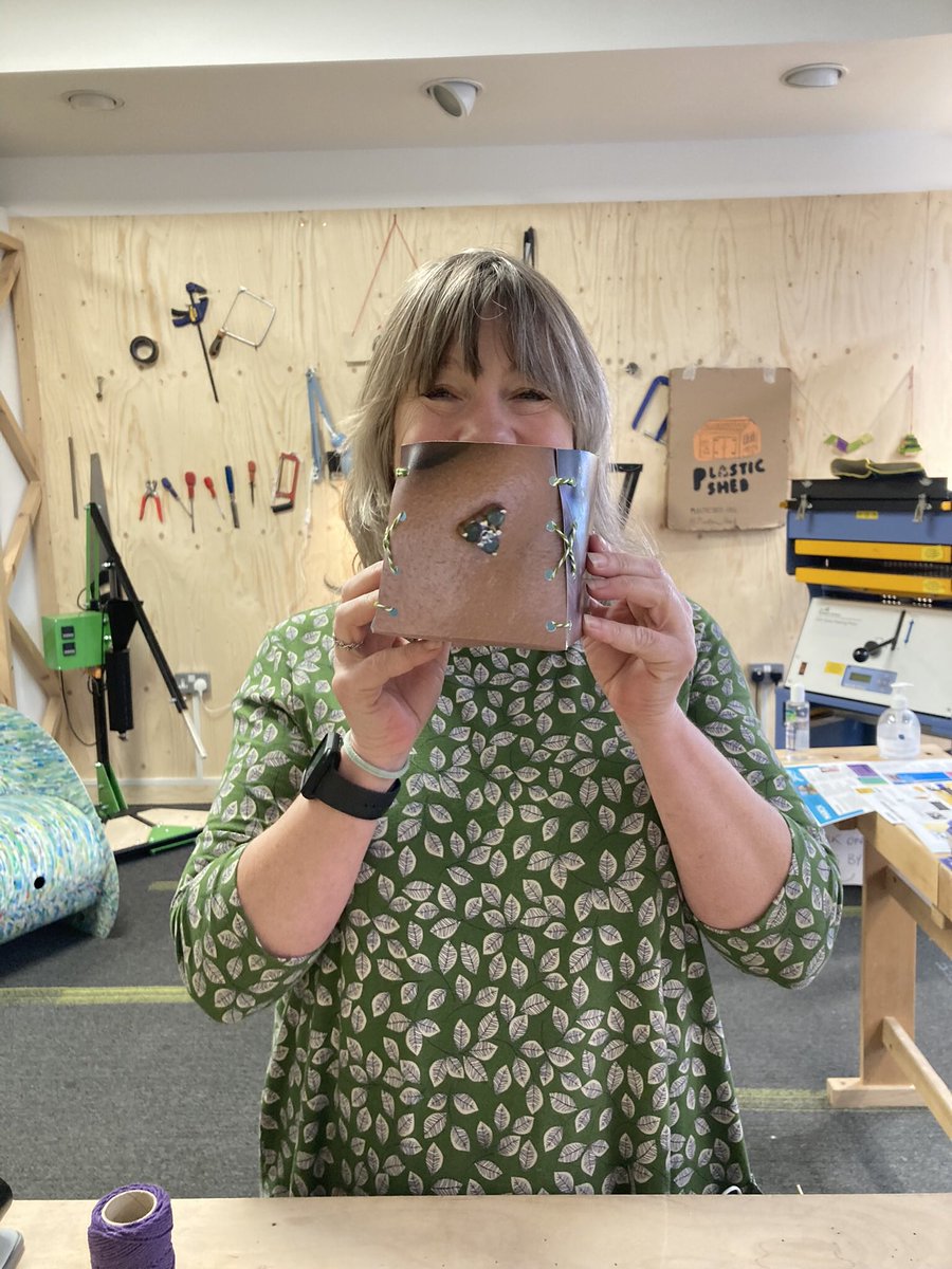 #BeCreative David and Mel have been @Plastic_Shed. Thank you Caitlin for showing them how to make plant pot holders from old banners. We’ll try this idea at our crafts sessions with the @FD_SPICE Green Superheroes! @FDirectionsCIC @gmenvfund @recycle4gm @suezUK #recycle #GoGreen