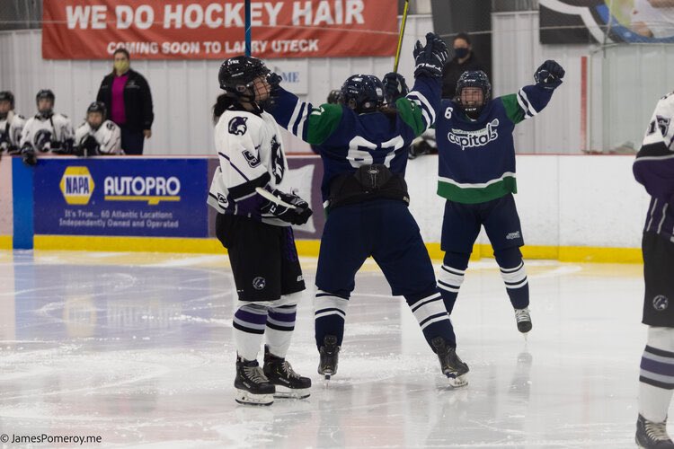 GreenfootCaps's tweet photo. Happy belated birthday to Samantha Taylor who turned 17 yesterday. An assistant captain this year, Sam scored the first goal ever goal for the Capitals franchise, going on to lead our team in scoring. Happy birthday Sam. 🎂🎉🎂 https://t.co/gPOQWhlUhs