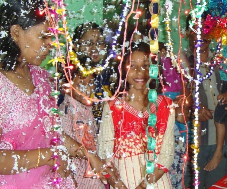 AnweshaBee's tweet photo. Happy heavenly birthday, Saswati. It’s our 1st year without you. You’d have been 21 today. 🥺
I wish you could see what an impact you had on this world and how loved you are. Many people heard your story and of what a beautiful soul you were. Rest In Peace 💛 https://t.co/8CAgU4dvj0