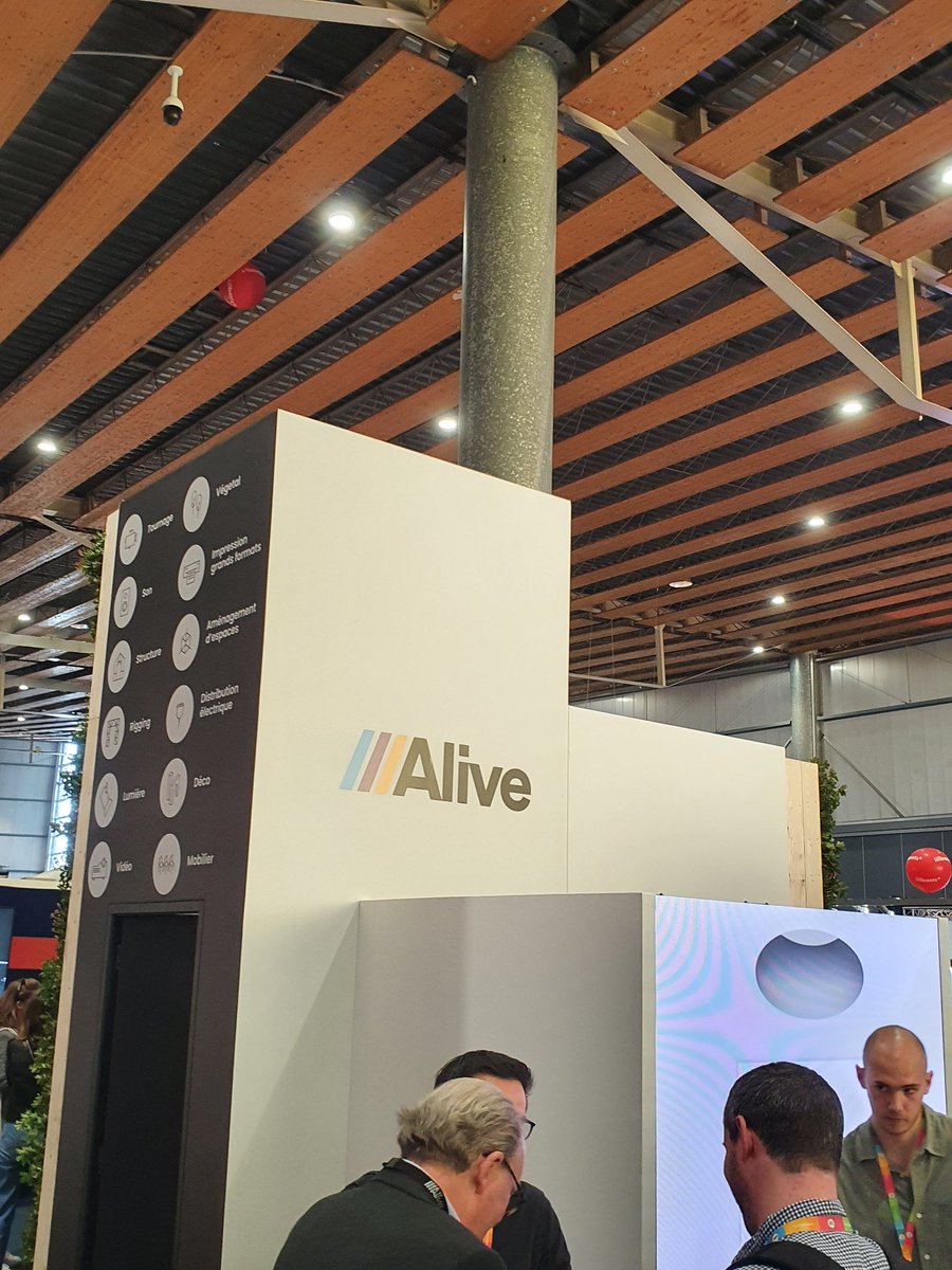 FrenchTechLille's tweet photo. Présents aujourd'hui aussi 🚀🔥
#clickandlive @GetCryptr #Alive https://t.co/dCmT2HPvda