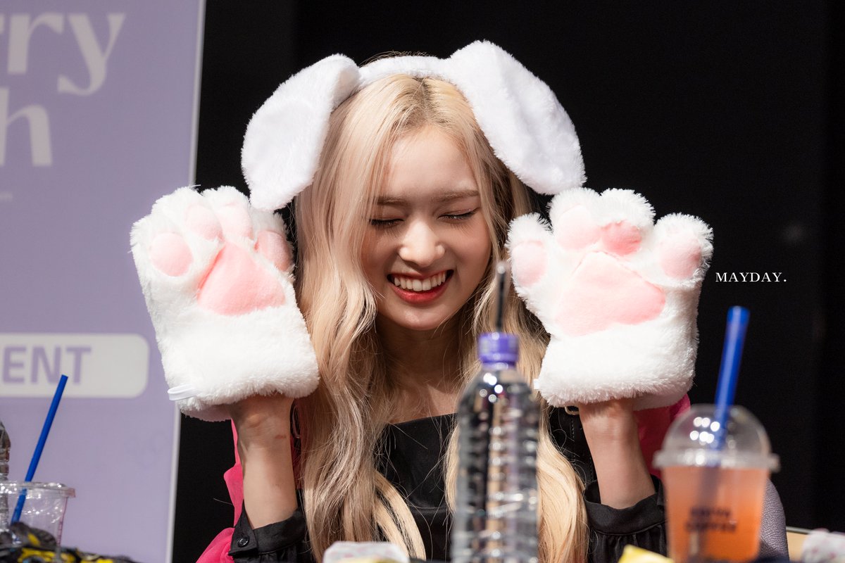 MAY1116net's tweet photo. 220313 #메이 HQ

상큼강아지🐶

@cherrybullet #체리블렛 #CherryBullet #MAY https://t.co/2BhydGEe4D