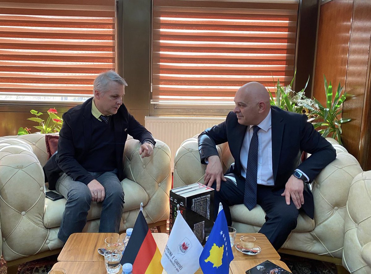 Congratulated Mayor Ardian Gjini <a href="/Ardiangjini/">Ardian Gjini</a> on his reelection today. Discussed issues related to Gjakova, German investments in the municipality and the importance of collaboration between the government and the municipalities