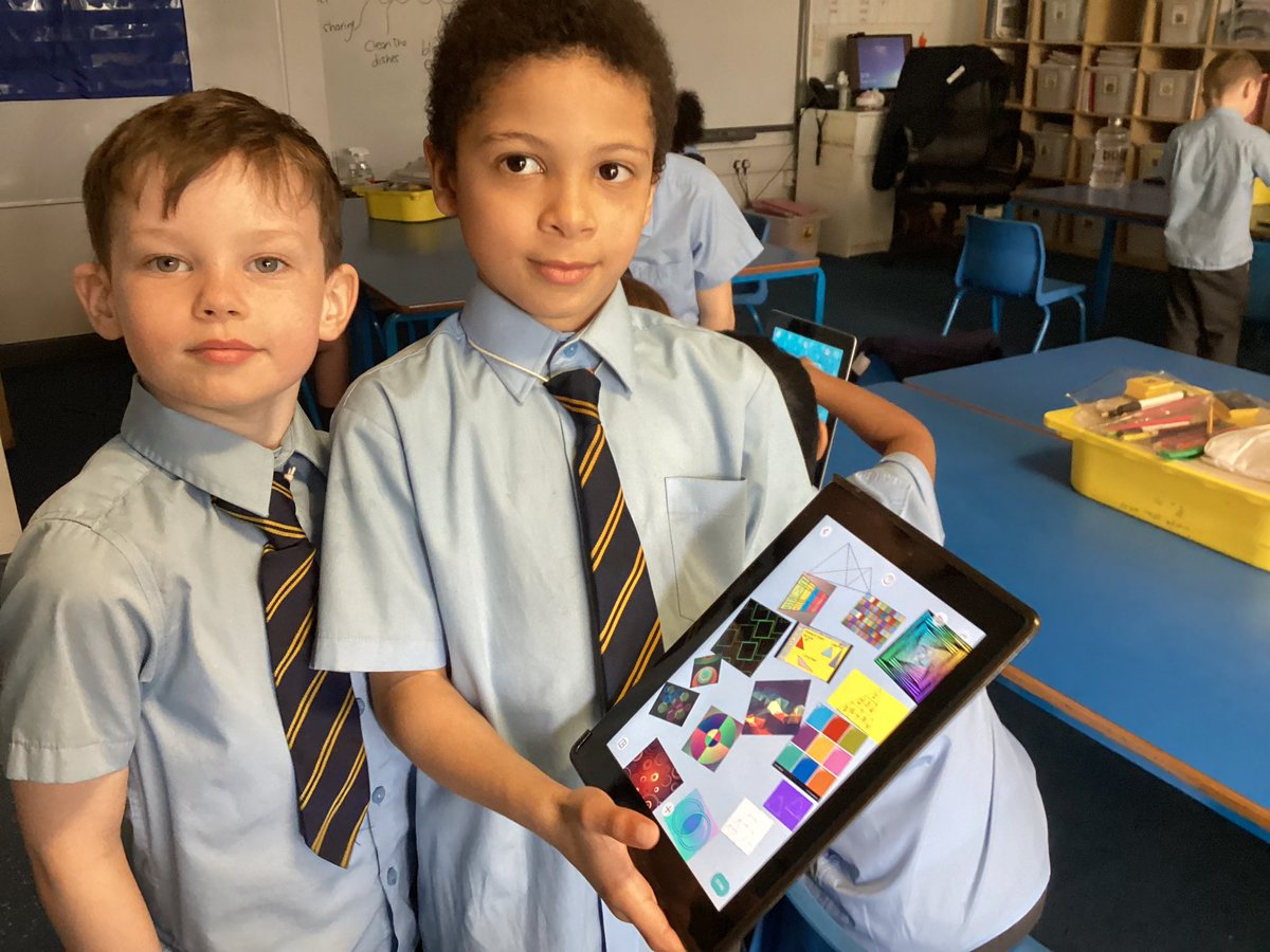 StSebastiansPri's tweet photo. Year 2 enjoyed creating digital content with 2D shapes today in computing. #StSebs #sebsmaths #Sebscomputing @llpartnership #LCQM https://t.co/FUwicotDKj
