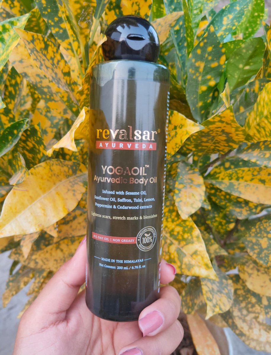 revalsar's tweet photo. Have you tried the YOGA OIL?

An all day Ayurvedic Body Oil for the Yoginis.

Let us know if you would want to :)

#ahamyogini #yogaoil

#revalsar #revalsartribe #revalsarayurveda https://t.co/81rlyFy39q