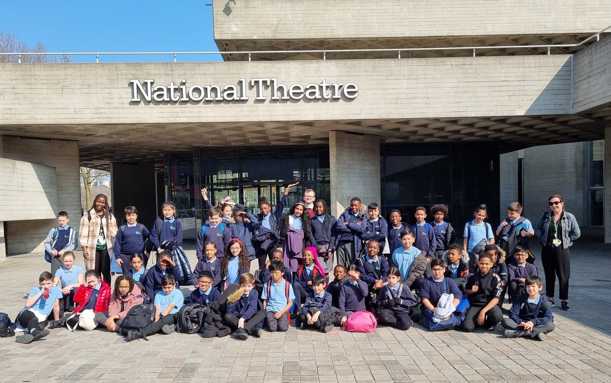 msjfarley's tweet photo. To be or not to be that is the question. @TFPrimaryN1 Year 6 enjoyed their trip to the @NationalTheatre 🎭 seeing #Hamlet. The verdict is yet to be decided on who's at fault... #teamHamlet or #teamClaudius #NWFed @NewWaveFed @MrWands https://t.co/cIRz2TcMR3