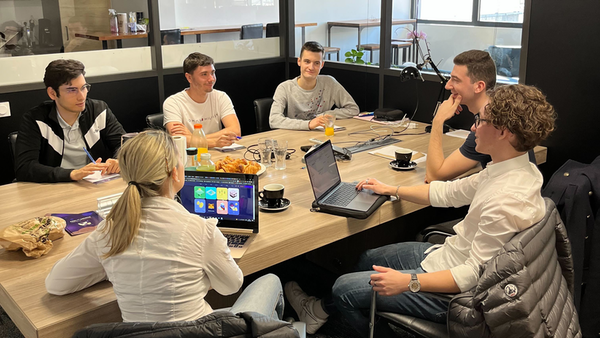 FeelMining's tweet photo. Réunion autour d'un petit déjeuner 🥐 avec la team @Cryptoday73 pour la préparation du #cryptoday !

📆 RDV vendredi 1er avril 2022 à #Chambéry et en live sur Twitch ! 

Save the date ! 😉

#crypto #cryptomonnaies #bitcoin #event https://t.co/LiLf0B71xX