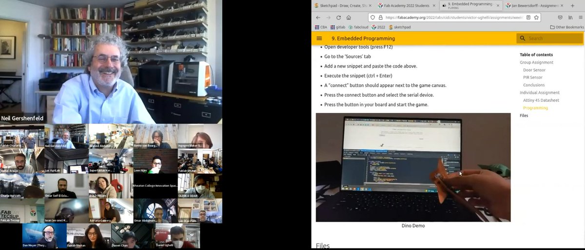 DaniUghelli's tweet image. That's my board! 😊
🦖🕹️
#fabacademy2022