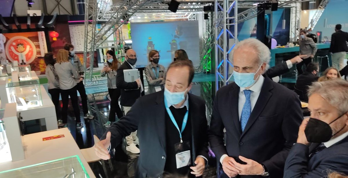 Avinent_Group's tweet photo. Un honor recibir la visita al stand de #Avinent del Consejero de Sanidad de la Comunidad de Madrid en la inauguración oficial de #Expodental2022 🚀
@eruizescudero @fenin_es @ExpoDental_ @IFEMA https://t.co/aYFkF7bqra