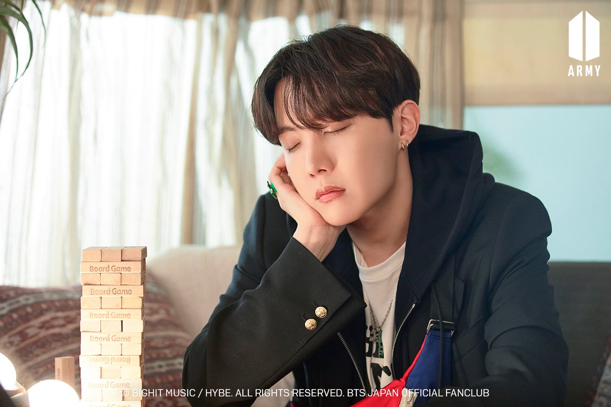 Catalinacolin7's tweet photo. ¡Que te recuperes pronto Solecito!
Despertar así no es nada bueno 🥺
pero pronto #JHOPE  estará bien...

@BTS_twt https://t.co/WJh3ybx6jU