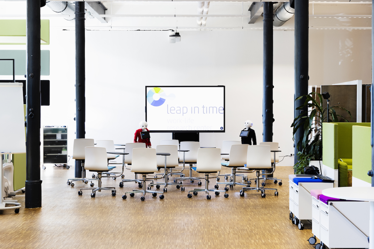 Möchten Sie Büroelemente testen? Probieren Sie interessante Elemente im #homeoffice und/oder im #office aus. Falls Ihr Interesse geweckt ist, kontaktieren Sie uns einfach unter dem folgendem Link: leap-in-time.com/bewerber-comfu…

#leapintime #darmstadt #futurework