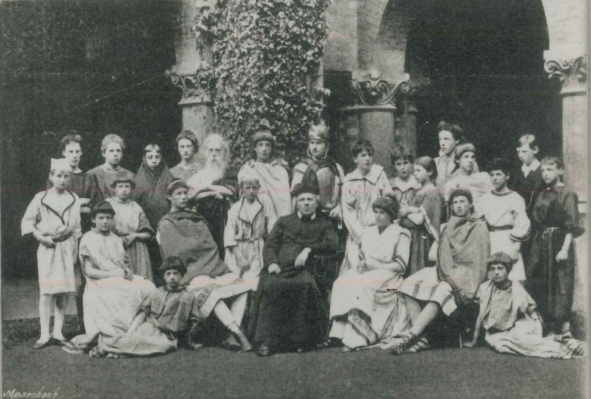OratoryArchives's tweet photo. While you're recovering from your dramatic triumphs, here's the cast from the school play of 1892, Newman's recurring adaptation of a Terence comedy.  Fr Norris kept a cast list for every performance. @OratoryClassics
 #OratoryDrama @OratoryNorris #TBThursday https://t.co/cVHITfFiHB