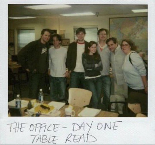 OfficeMemes_'s tweet photo. The Office (U.S.) aired for the first time 17 years ago today https://t.co/OemMbTizym