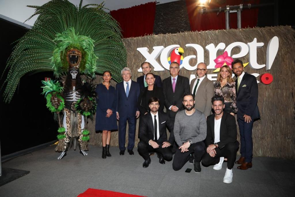 ZuritaCarpio's tweet photo. Aquella vez que @EugenioDerbez protestó contra el  Grupo Xcaret en por la ocupación de los ríos subterráneos y cenotes de la Riviera Maya...no, esperen... https://t.co/UlvQsf50mD
