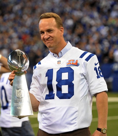 JimIrsay's tweet photo. Happy birthday to THIS MAN! 👍🏈🇺🇸 #PeytonManning https://t.co/1IXcScFTxu