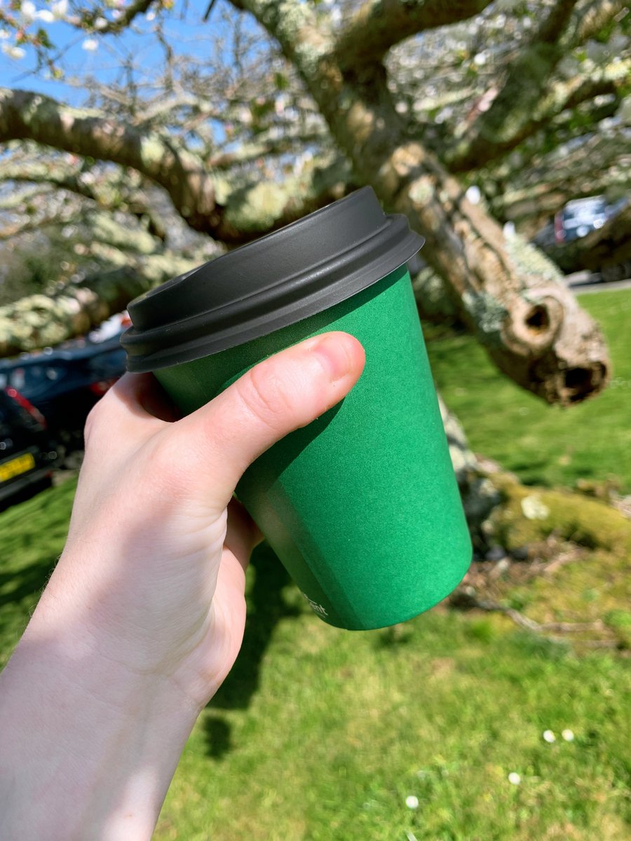 redplanetbooks's tweet photo. Lunchtime coffee 😍🌞 https://t.co/wquXRJcT0p