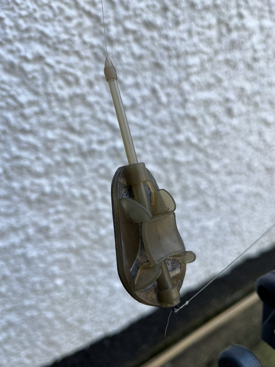 fishingthemind's tweet photo. Just set up some rods for people to use on the fishingthemind social meet up on Saturday canโt wait! hope the weather is nice ๐ค๐ป#helpingothers #fishingthemind๐ฃ๐ง #methodfeeder #carpfishing #relaxation #peaceful #headspace https://t.co/6VStfJpQ4o