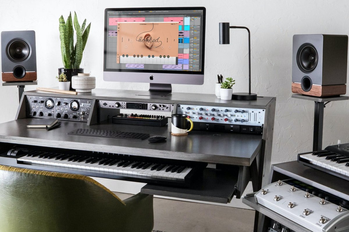 vintageking's tweet photo. New Output Frontier Active Studio Monitors Available Exclusively at Vintage King.

Known for versatile virtual instruments and #digitalfx, Output recently partnered with Barefoot Sound to create the new Frontier active two-way studio monitor.

https://t.co/aS3xWLdk6E https://t.co/gSGTJSsA4A