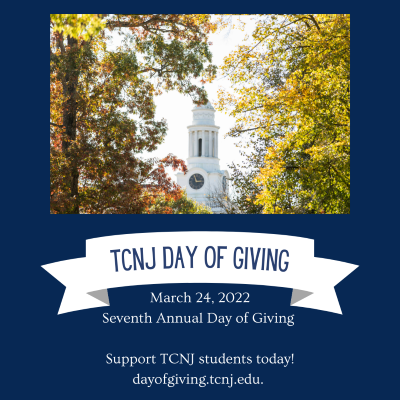 ltruppadad's tweet photo. The Truppa Family their part for #TCNJFootball & #TCNJCivilEngineering #OneDayTCNJ #TCNJ https://t.co/8x6EY8RQfs