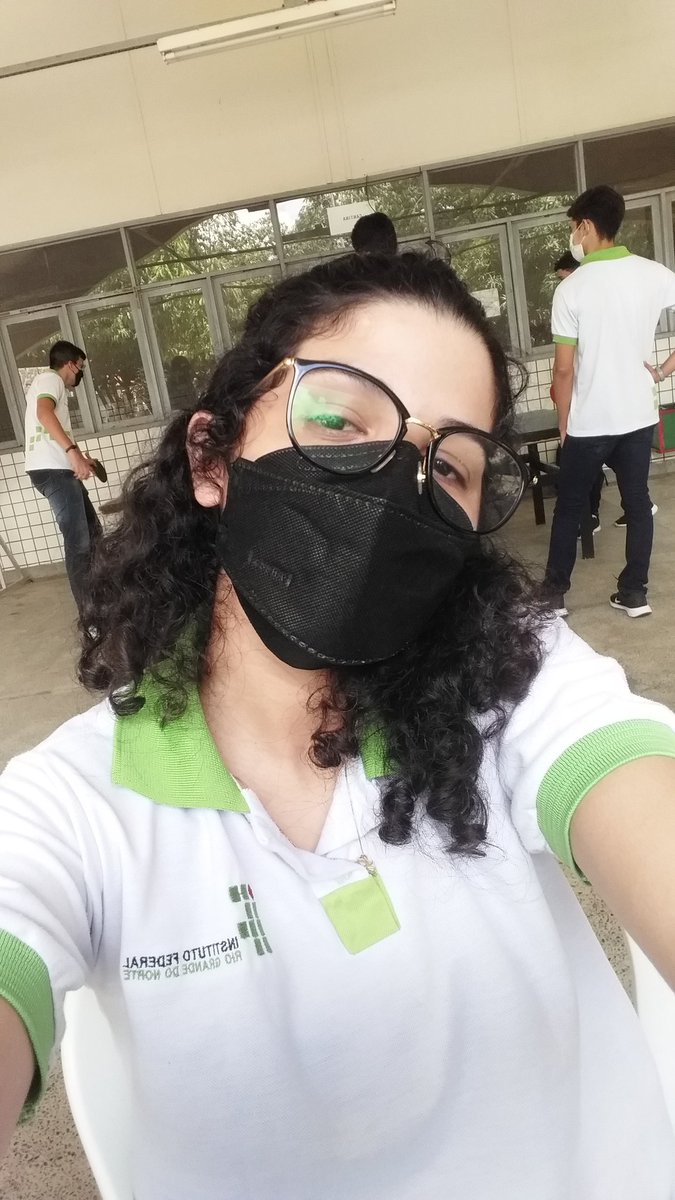 ntyzto's tweet photo. #SelfieDoEliminado • Isabelle é a 1º eliminada com 55% dos votos #BBInfo https://t.co/pX2a5gNnKc
