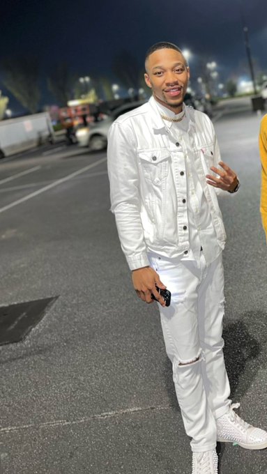 Blessed to see 25 https://t.co/q9SJr9qvD6<a href="/tag/49ers"class="tags"><span>#49ers</span></a><a href="/tag/panthers"class="tags"><span>#panthers</span></a>