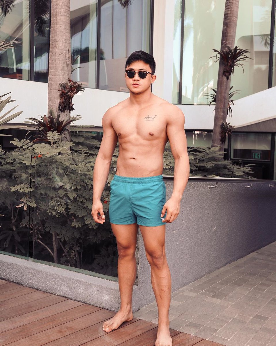 shirtlessmag's tweet photo. Life is tough yet don’t forget to chill sometimes 💯

📸 Credit to iamjohnsonco
#shirtlessmagazine - @shirtlessmag https://t.co/jp2rhKMRgo
